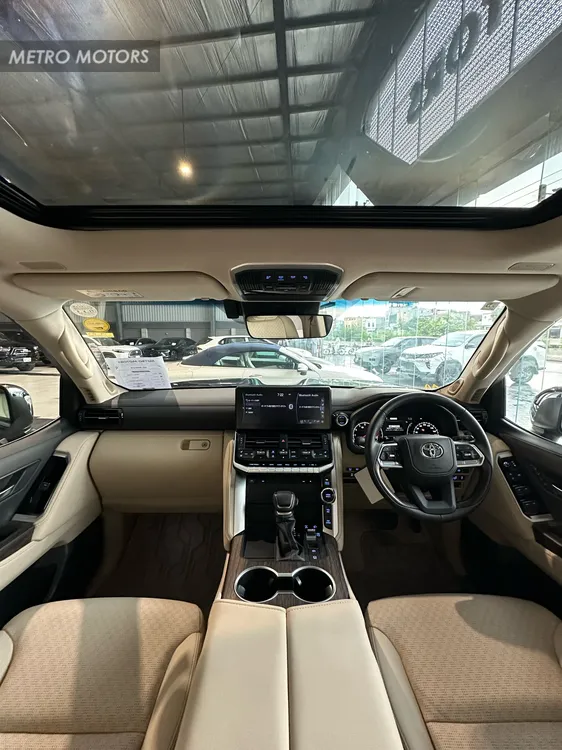 Toyota Land Cruiser ZX Gasoline 3.5L
